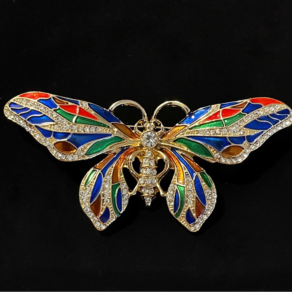 🦋 Stunning Enamel and Rhinestones Butterfly Brooch